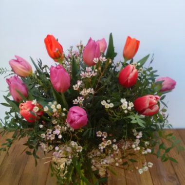 Bouquet Tulipanes - 12 tulipanes + verdes decorativos